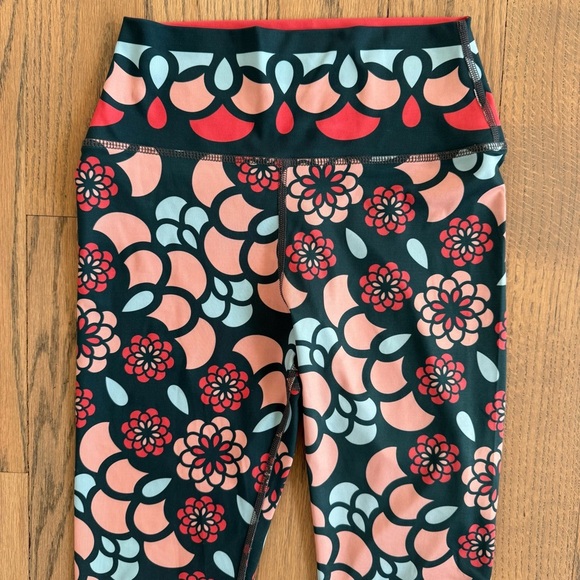 Hadley Pollet Women’s Peach Zinnia Oasis Leggings Size Small - Picture 2 of 10